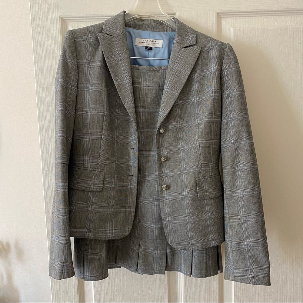 Tahari suit